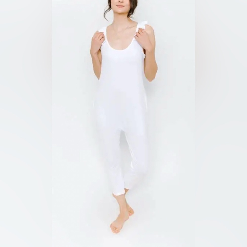 NWT 🇨🇦 SMASH & TESS - The Sweetheart Romper in White. Small - Picture 10 of 16
